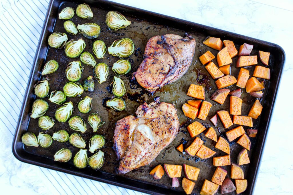 one pan balsamic chicken and veggies