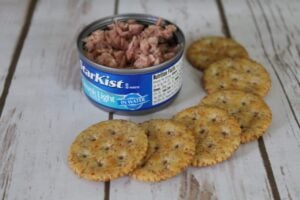 low fodmap tuna and crackers