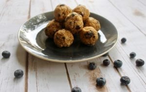 Blueberry-muffin-energy-Balls