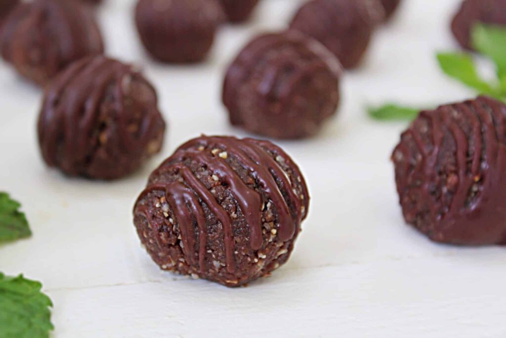 Chocolate Mint Cookie Bites