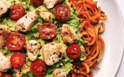 Avocado Mash with Carrot Noodles as a Pasta Alternative