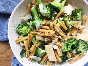 garlicky pasta with broccoli and anchovies