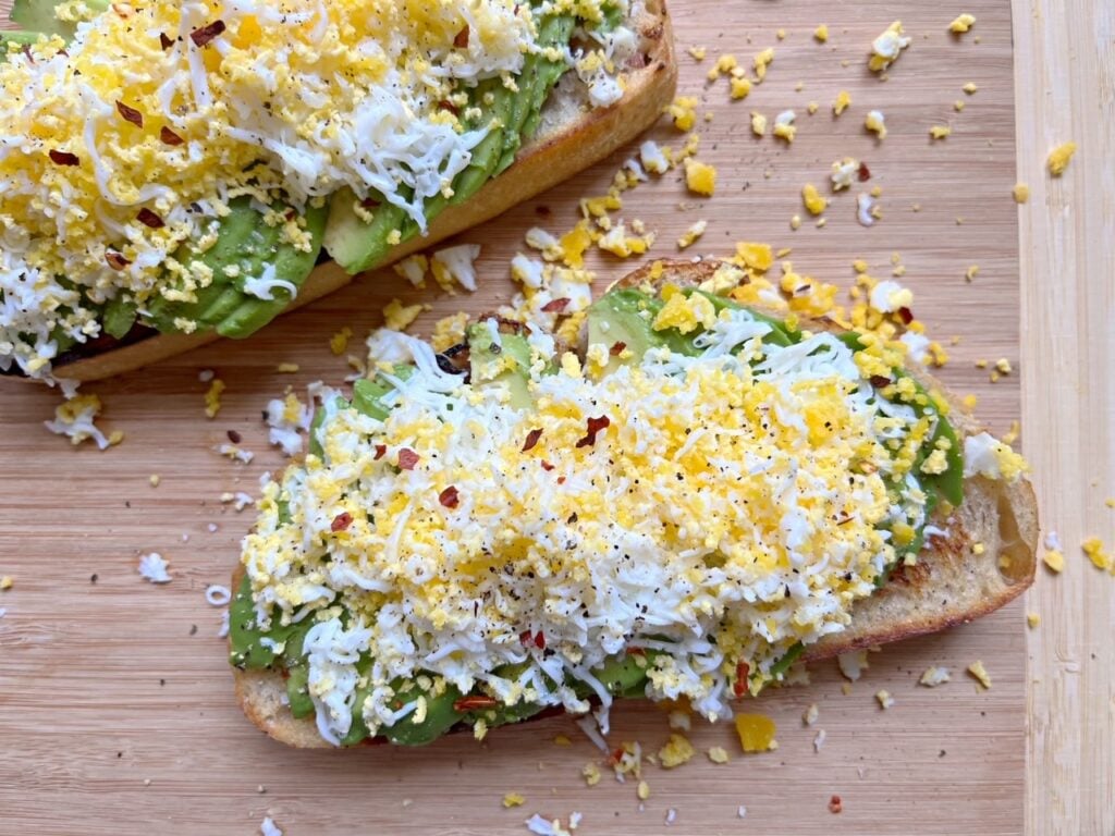 avocado toast with grated egg