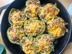 green stuffed bell peppers with beef and rice